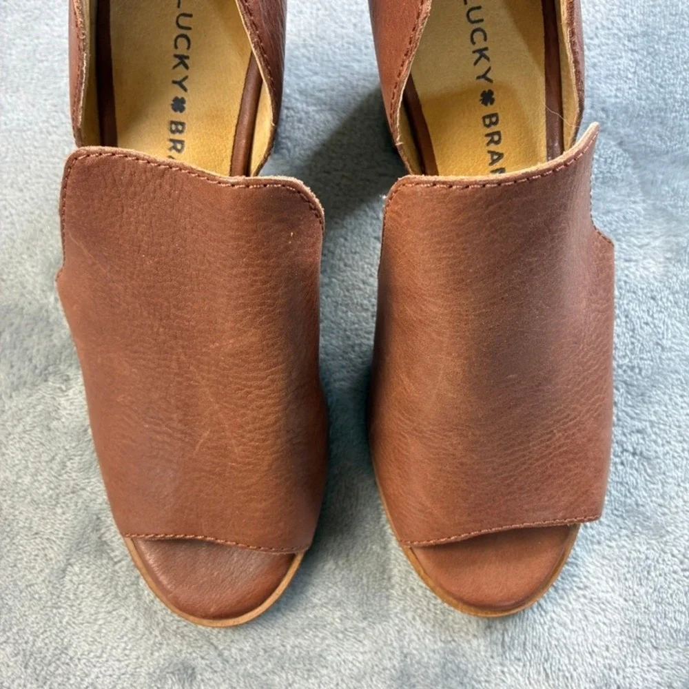Lucky Brand Junai Brown Leather Peep Toe Cutout 3" Block Heel Booties Size 7M - Picture 9 of 16